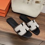 Hermes-Oran-Sandal-2-7 (1)