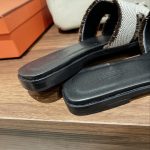 Hermes-Oran-Sandal-2-7 (1)