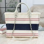 chanel-deauville-tote-bag-travel