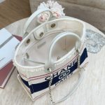 chanel-deauville-tote-bag-travel