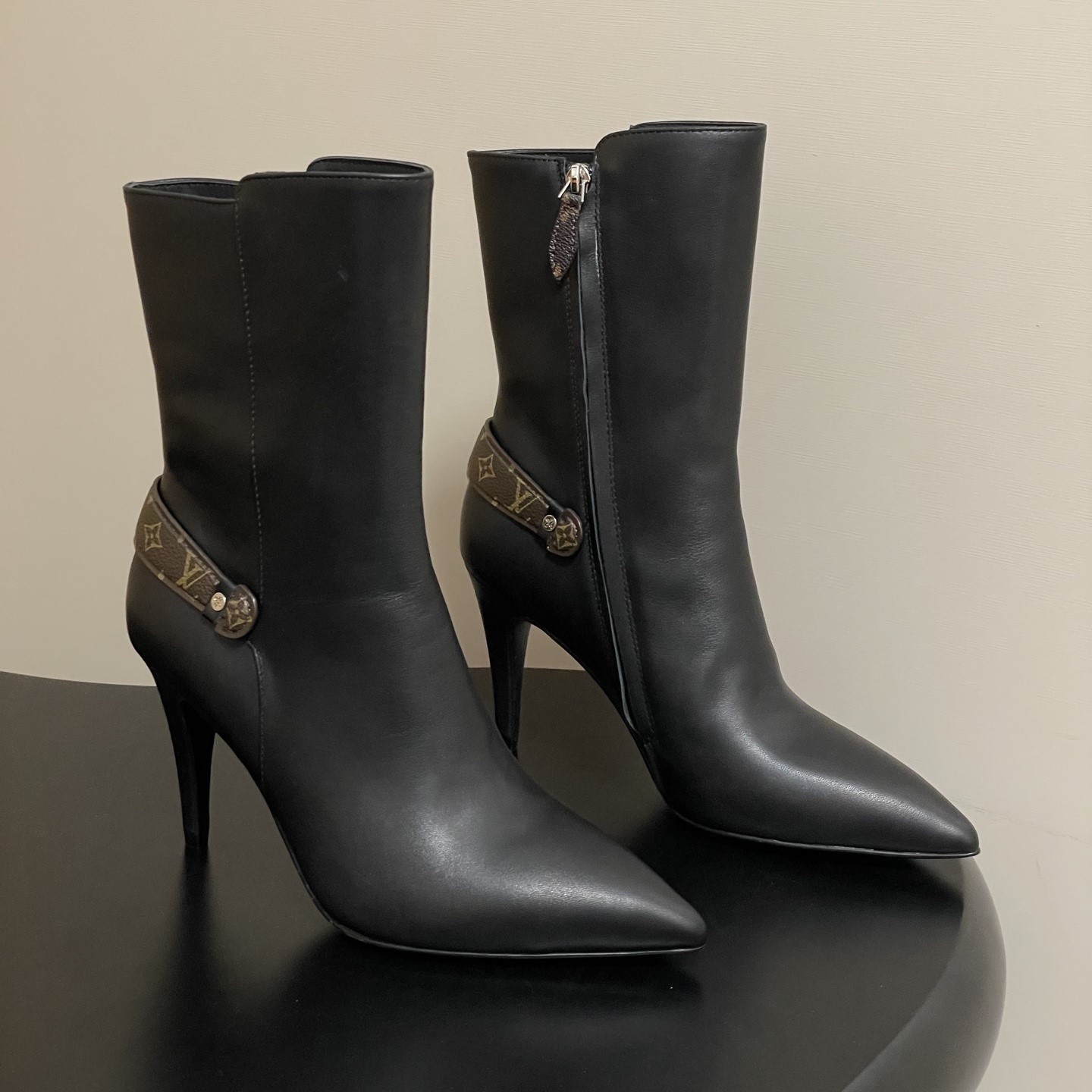 louis-vuitton-legacy-ankle-boot-4-2